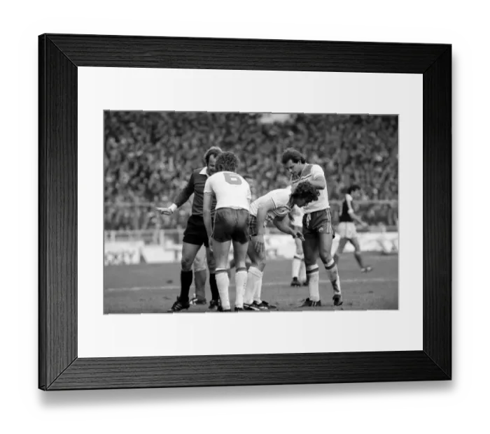 Framed Print : Football Home Internationals 1980  /  81 Season England v Scotland, Wembley