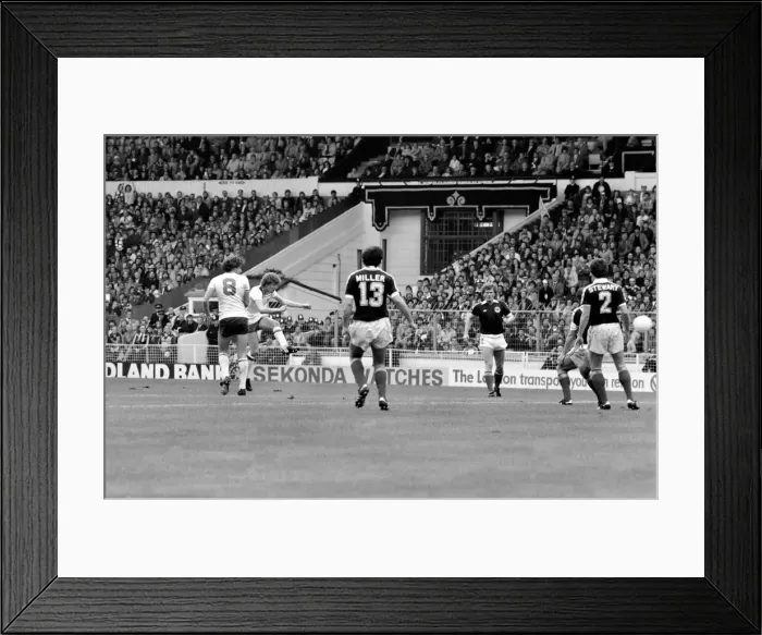 Framed Print : Home Internationals 1980  /  81 Season, England v Scotland at Wembley