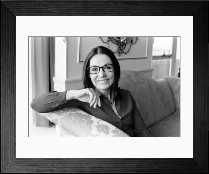 Framed Print : Nana Mouskouri, International Singing Star in London, 17th November 1976 Framed Print : Nana Mouskouri, International Singing Star in London, 17th November 1976