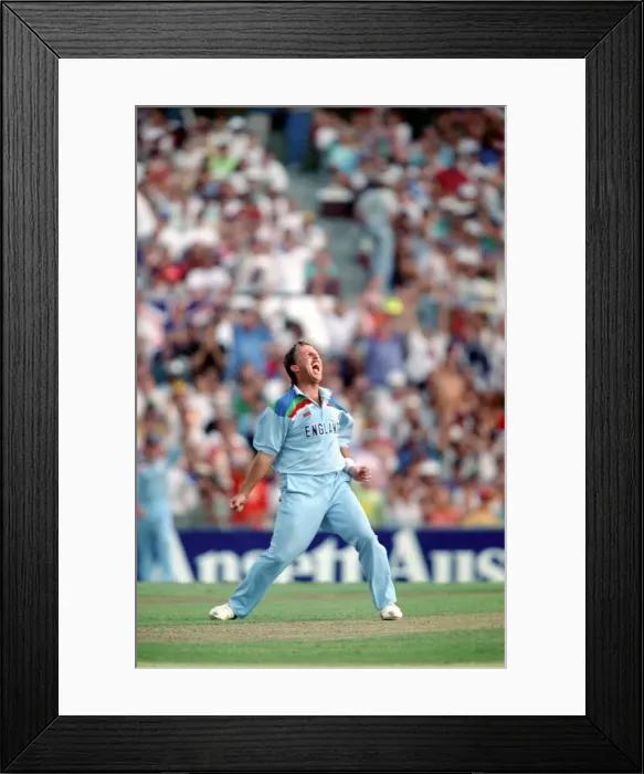 Framed Print : Cricket World Cup 1992 - Australia: Australia v. England at Sydney Framed Print : Cricket World Cup 1992 - Australia: Australia v. England at Sydney