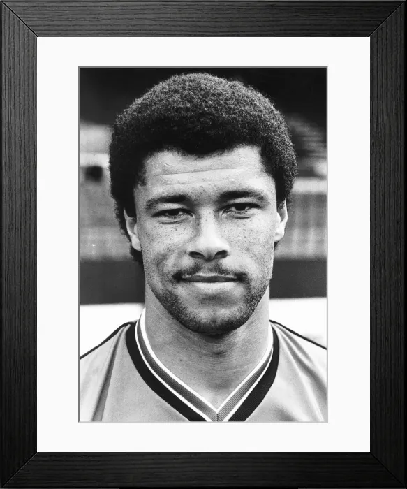 Framed Print : Paul McGrath of Manchester United football club. 19th August 1985 Framed Print : Paul McGrath of Manchester United football club. 19th August 1985