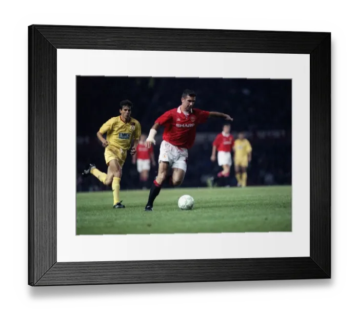 Framed Print : Manchester United v Galatasary1993 / 4 European Champions League Eric cantona *STRICTLY Framed Print : Manchester United v Galatasary1993 / 4 European Champions League Eric cantona *STRICTLY