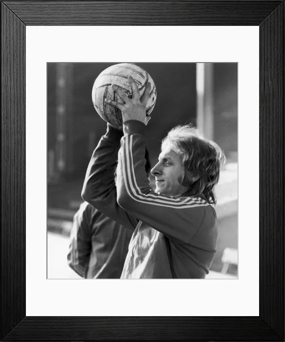 Framed Print : Denis Law 34 seen here training as Manchester City enter the run in to their League Cup Framed Print : Denis Law 34 seen here training as Manchester City enter the run in to their League Cup