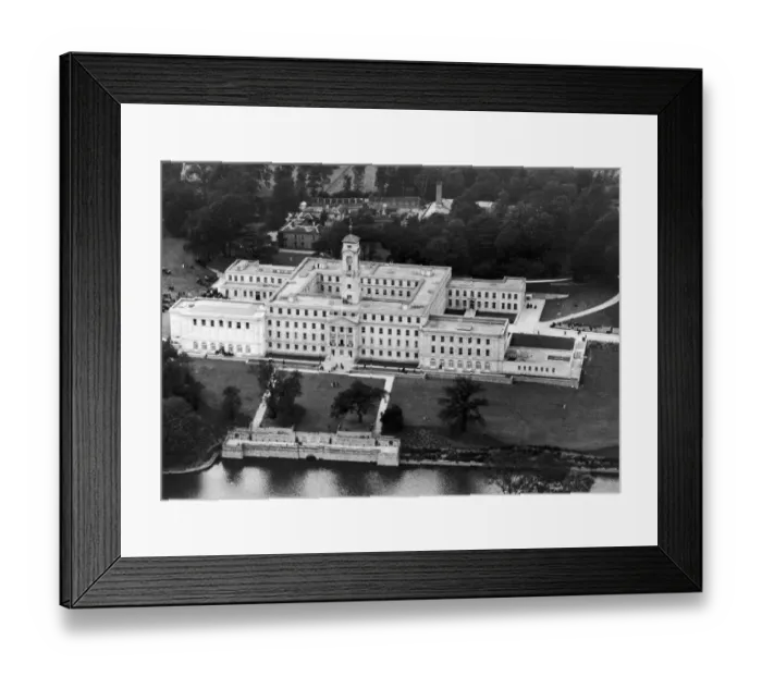 Framed Print : Nottingham College University City of Nottingham Framed Print : Nottingham College University City of Nottingham