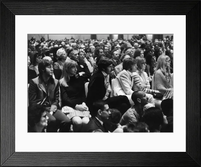 Framed Print : 8. 00pm. Maharishi Mahesh Yogis holds a public lecture in the Hilton Hotel ballroom