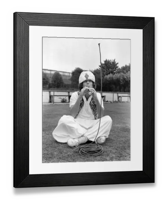 Framed Print : England cricketer Bob Willis. September 1981
