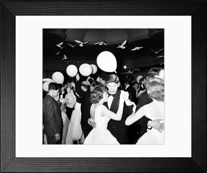 Framed Print : Daily Mirror Debutants Ball 1958 at the Dorchester Hotel in London, 7th May 1958 Framed Print : Daily Mirror Debutants Ball 1958 at the Dorchester Hotel in London, 7th May 1958