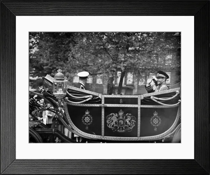 Framed Print : Mohammad-Reza Shah Pahlavi, the Shah of Iran waves to the crowds who turned out to see Framed Print : Mohammad-Reza Shah Pahlavi, the Shah of Iran waves to the crowds who turned out to see
