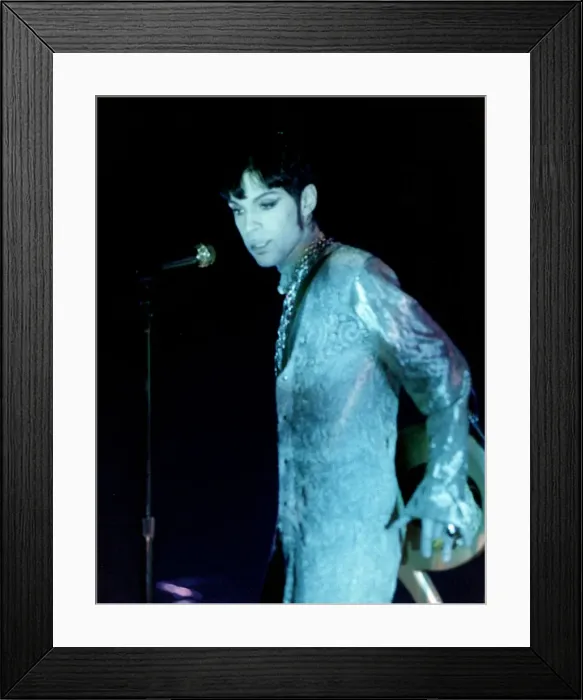 Framed Print : Prince performing in Scotland, 7th June 1993 Framed Print : Prince performing in Scotland, 7th June 1993