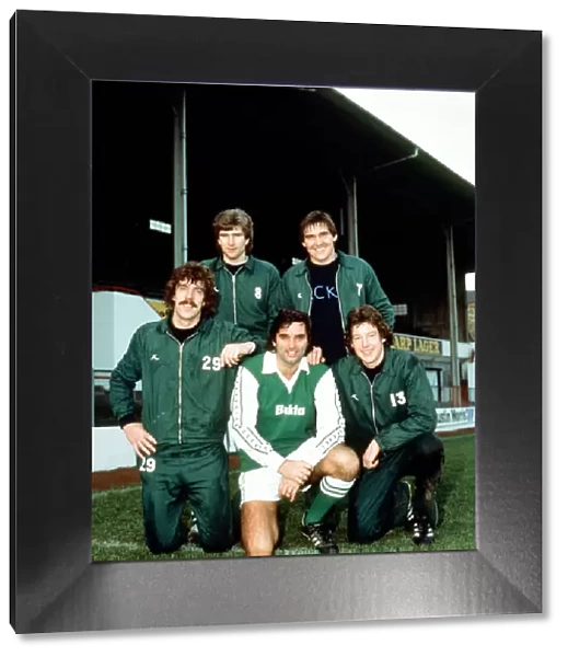 George Best at Hibernian. Flanked by team-mates Tony Higgins