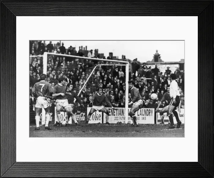 Framed Print : FA Cup First Round match at Craven Cottage. Fulham 1 v Bristol Rovers 2 Framed Print : FA Cup First Round match at Craven Cottage. Fulham 1 v Bristol Rovers 2