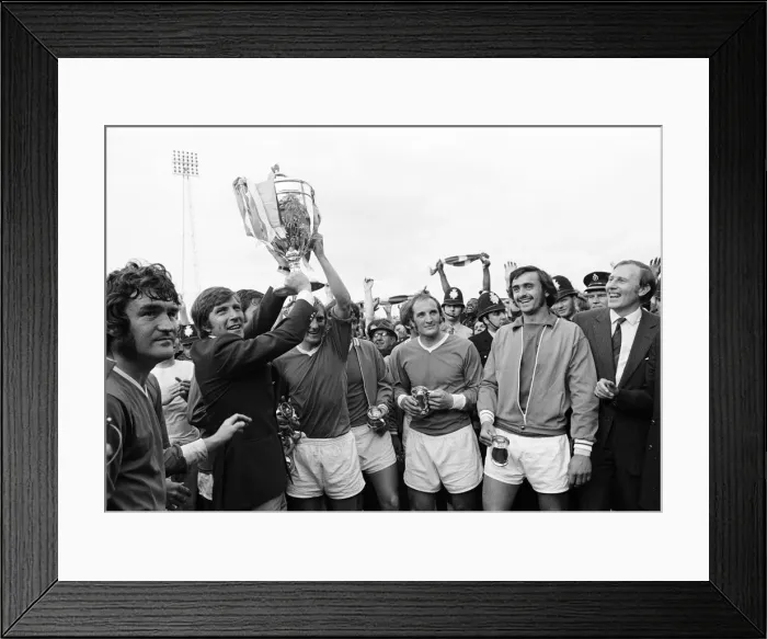 Framed Print : Watney Mann Cup match at the Eastville Stadium. Bristol Rovers v Sheffield United Framed Print : Watney Mann Cup match at the Eastville Stadium. Bristol Rovers v Sheffield United