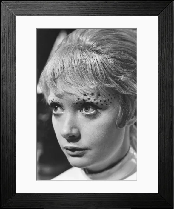 Framed Print : Filming Doctor Who, The Drahvins from the planet Drahva in Galaxy 4, Studio Rehearsal Framed Print : Filming Doctor Who, The Drahvins from the planet Drahva in Galaxy 4, Studio Rehearsal