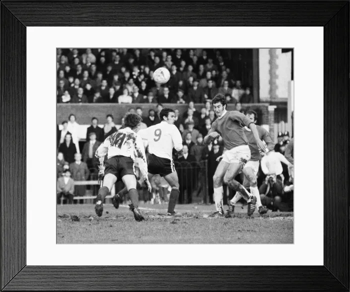 Framed Print : FA Cup First Round match at Craven Cottage. Fulham 1 v Bristol Rovers 2 Framed Print : FA Cup First Round match at Craven Cottage. Fulham 1 v Bristol Rovers 2