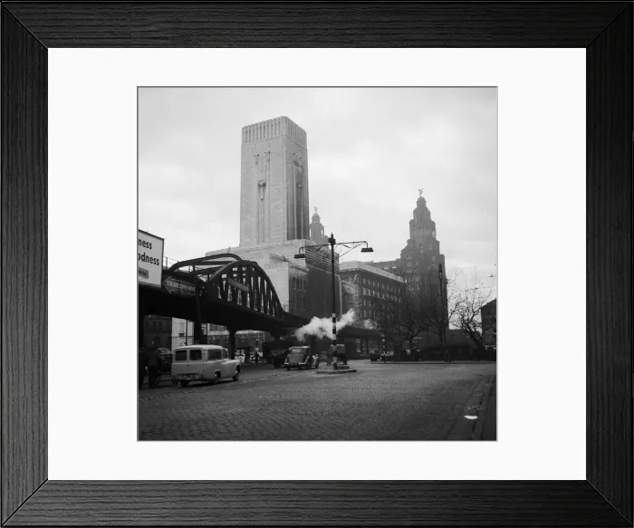 Framed Print : The Overhead Railway Bridge in Liverpool 1955 on the approach to the Liver Building Framed Print : The Overhead Railway Bridge in Liverpool 1955 on the approach to the Liver Building