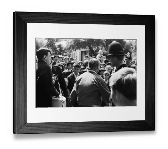 Framed Print : England manager Alf Ramsey travels to Wembley Stadium from Hendon Hall hotel with Framed Print : England manager Alf Ramsey travels to Wembley Stadium from Hendon Hall hotel with