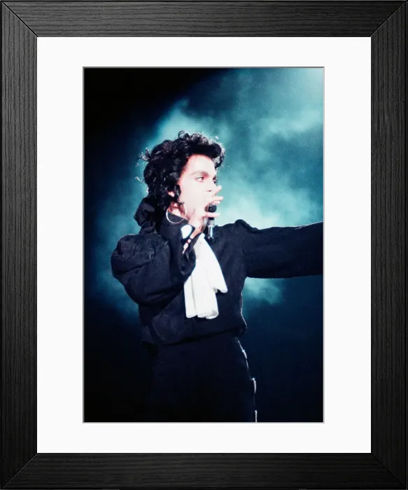 Framed Print : Prince performing on stage at Wembley 29th July 1988 Framed Print : Prince performing on stage at Wembley 29th July 1988