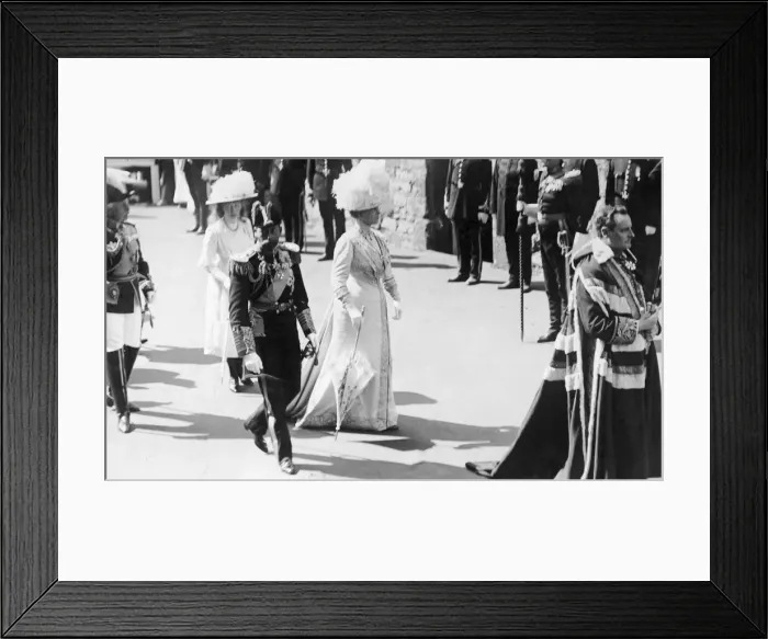 Framed Print : King George V With Queen Mary and the Duke of Connaught at the Investiture of the Prince