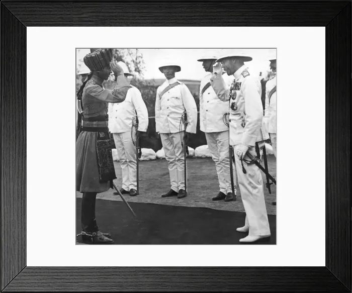 Framed Print : King George V returning the salute of an Indian Officer at Aden Framed Print : King George V returning the salute of an Indian Officer at Aden