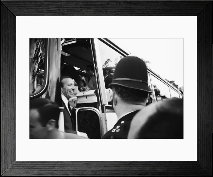 Framed Print : England footballer Nobby Stiles travels to Wembley with the rest of the England team Framed Print : England footballer Nobby Stiles travels to Wembley with the rest of the England team