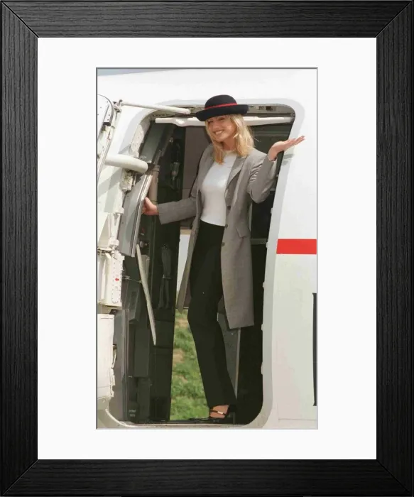 Framed Print : Dani Behr inspecting Concorde at British Airways Heathrow base prior to the start of Framed Print : Dani Behr inspecting Concorde at British Airways Heathrow base prior to the start of