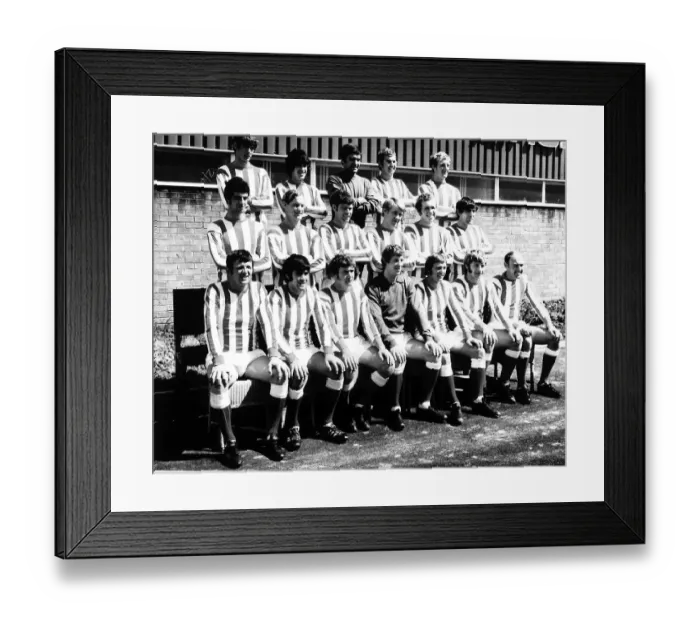 Framed Print : Sunderland Football Club Team Group July 1970 Back row L-R Framed Print : Sunderland Football Club Team Group July 1970 Back row L-R