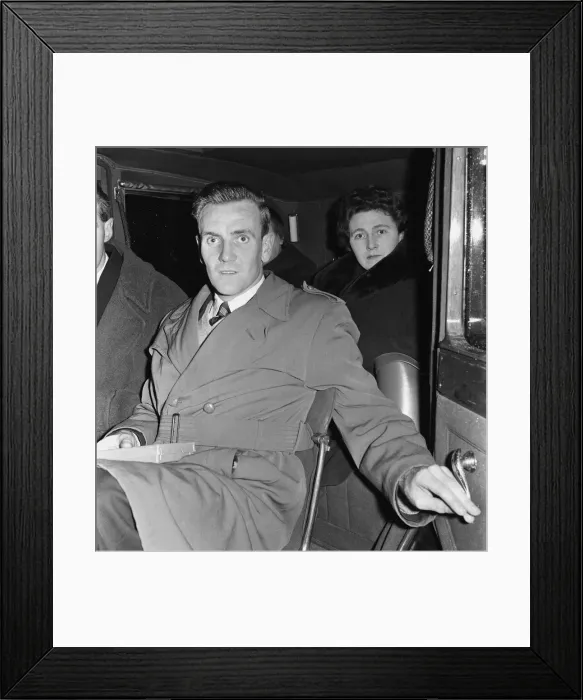 Framed Print : Manchester City footballer Don Revie, shortly before leaving for Sunderland FC Framed Print : Manchester City footballer Don Revie, shortly before leaving for Sunderland FC
