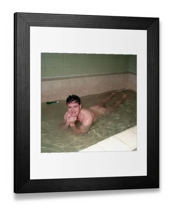 Framed Print : Newcastle United footballer Paul Gascoigne in the bath naked in the dressing rooms at St Framed Print : Newcastle United footballer Paul Gascoigne in the bath naked in the dressing rooms at St