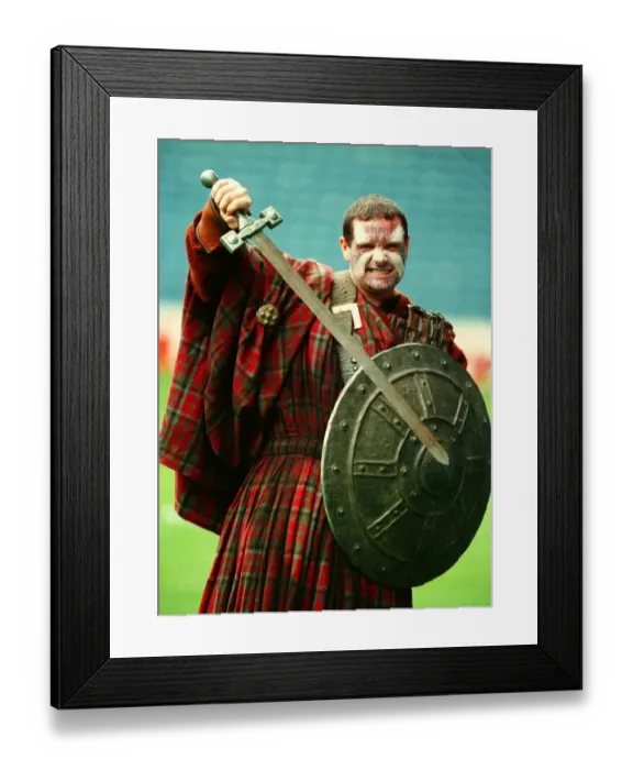Framed Print : Paul Gascoigne wearing the costume of Mel Gibson in the film Braveheart