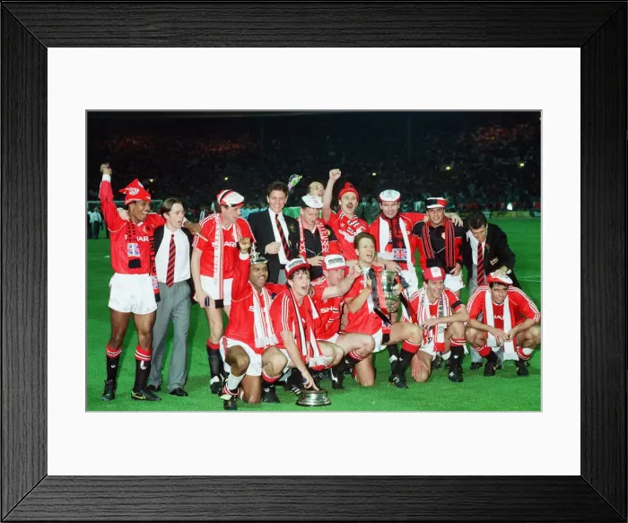Framed Print : Manchester United v Crystal Palace FA Cup Final Replay at Wembley Stadium Framed Print : Manchester United v Crystal Palace FA Cup Final Replay at Wembley Stadium