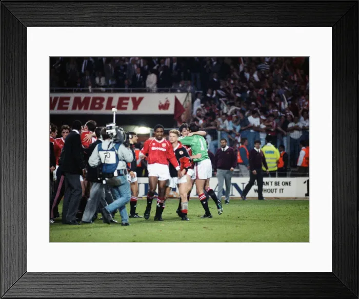 Framed Print : Manchester United v Crystal Palace FA Cup Final Replay at Wembley Stadium Framed Print : Manchester United v Crystal Palace FA Cup Final Replay at Wembley Stadium