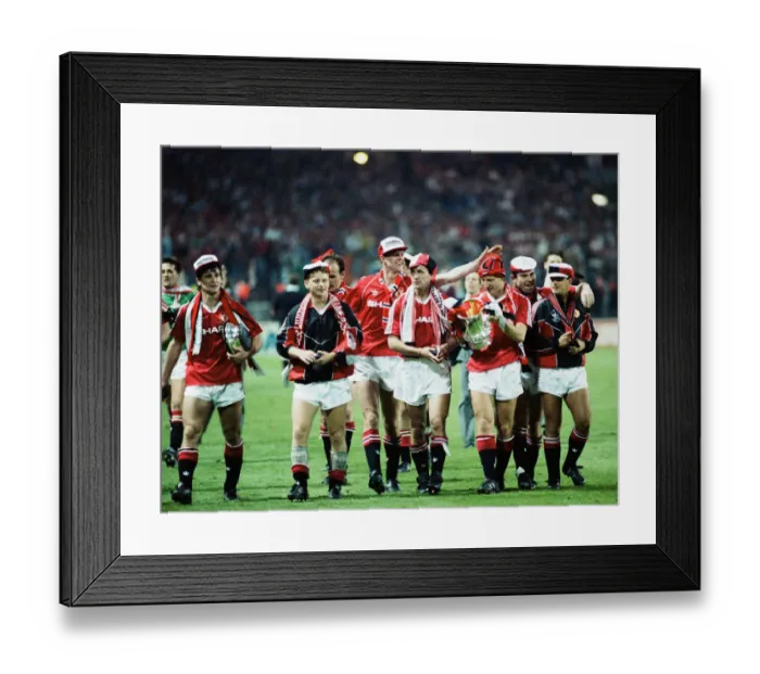 Framed Print : Manchester United v Crystal Palace FA Cup Final Replay at Wembley Stadium