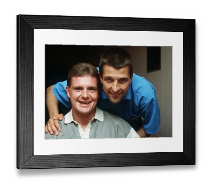 Framed Print : England footballer Paul Gascoigne (left) poses with teammate Steve Bull ahead of the Rous
