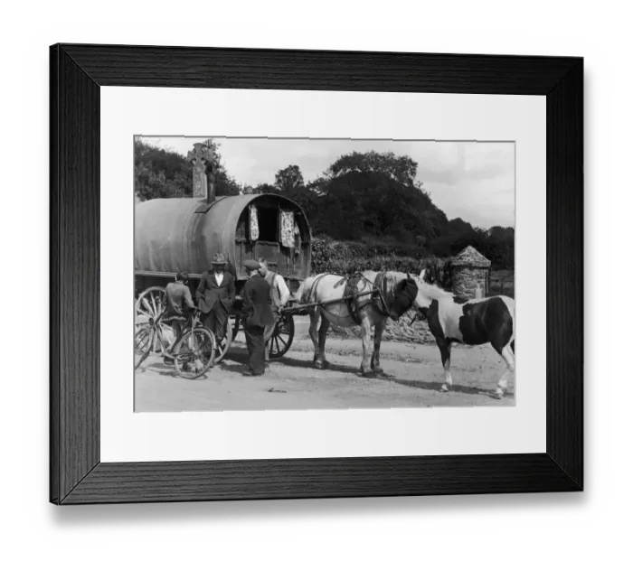 Framed Print : A typical Irish timber travelling carriage seen here in Killarney. 8th November 1935 Framed Print : A typical Irish timber travelling carriage seen here in Killarney. 8th November 1935
