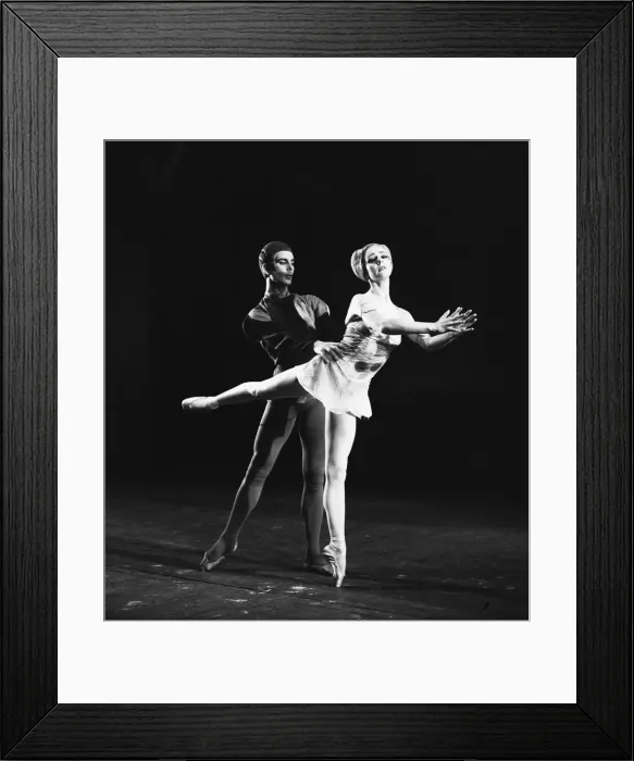 Framed Print : Ballet dancers Antoinette Sibley and Donlad Macleary rehearsing on stage at the Royal