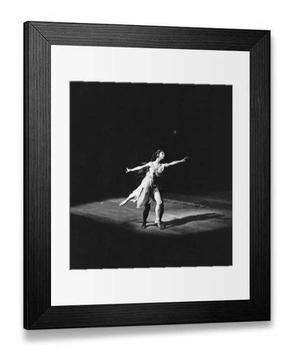 Framed Print : 21 year old ballet dancer Georgina Parkinson on stage at the Royal Opera House in Covent
