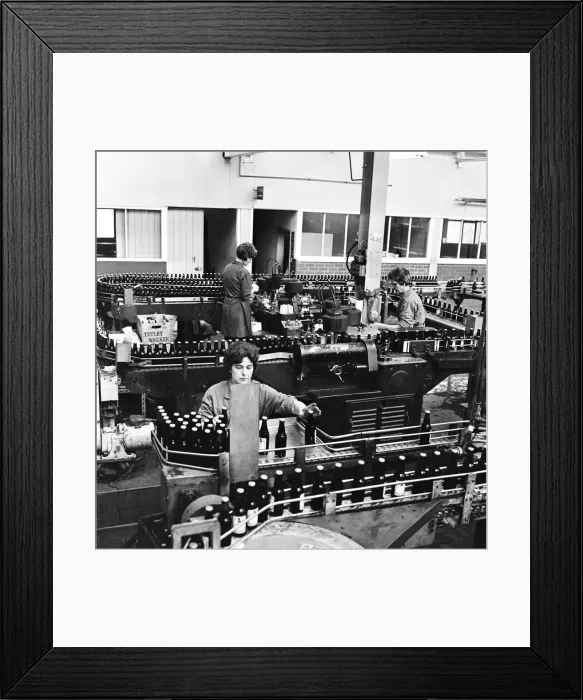 Framed Print : General views of Tetley Beer Brewery, Leeds, South Yorkshire Framed Print : General views of Tetley Beer Brewery, Leeds, South Yorkshire