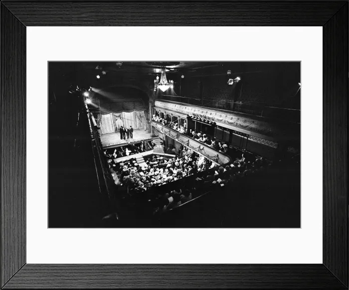 Framed Print : General views of Old Time Music Hall, Leeds, South Yorkshire