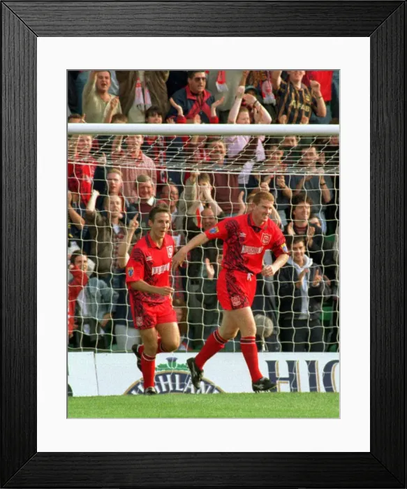 Framed Print : Hibernian v Aberdeen Scottish Premier match at Easter Road 16th September 1995