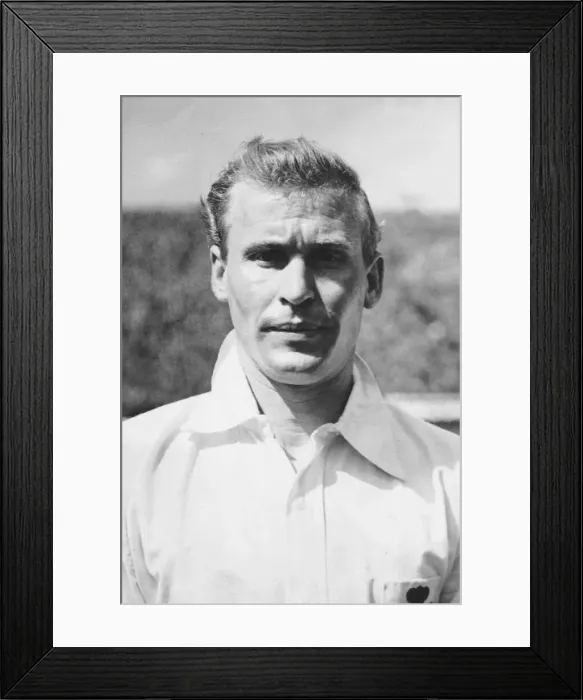 : Wilf Mannion England and Middlesbrough Football Player : Wilf Mannion England and Middlesbrough Football Player