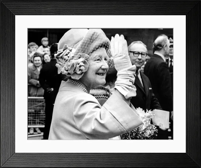 Framed Print : Queen Elizabeth the Queen Mother North East Visits Queen Elizabeth