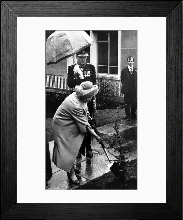Framed Print : Queen Elizabeth the Queen Mother North East Visits Queen Elizabeth Framed Print : Queen Elizabeth the Queen Mother North East Visits Queen Elizabeth