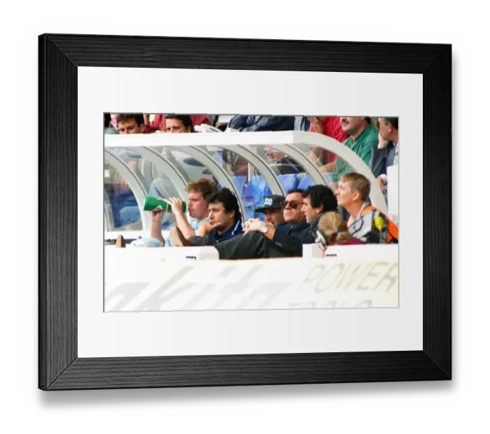Framed Print : Lazio footballer Paul Gascoigne on the bench along with his manager Dino Zoff