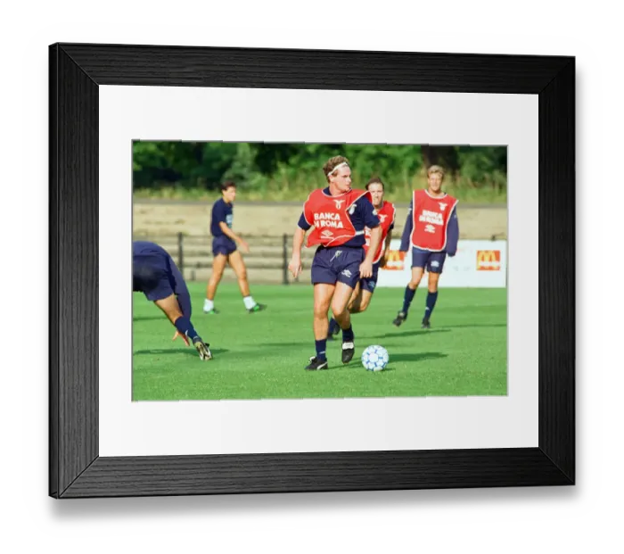 Framed Print : Lazio footballer Paul Gascoigne during a training session with teammates ahead of
