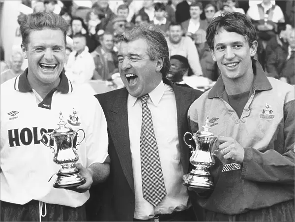 Tottenham Hotspur manager Terry Venables with players Paul Gascoigne (left