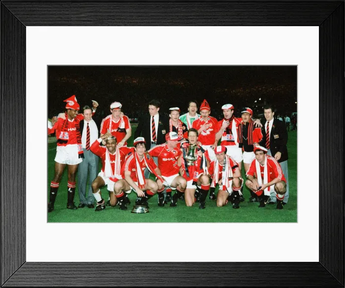 Framed Print : Manchester United v Crystal Palace FA Cup Final Replay at Wembley Stadium Framed Print : Manchester United v Crystal Palace FA Cup Final Replay at Wembley Stadium
