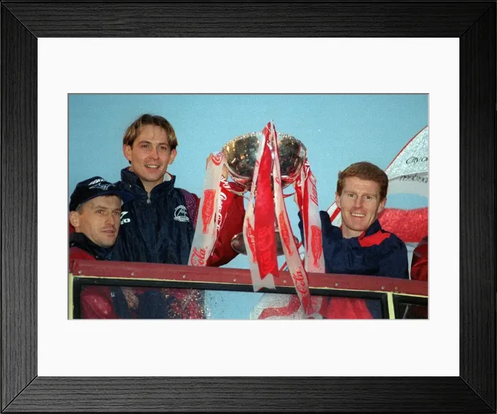 Framed Print : Scottish League Cup Final at Hampden Park. Aberdeen 2 v Dundee 0 Aberdeen Framed Print : Scottish League Cup Final at Hampden Park. Aberdeen 2 v Dundee 0 Aberdeen