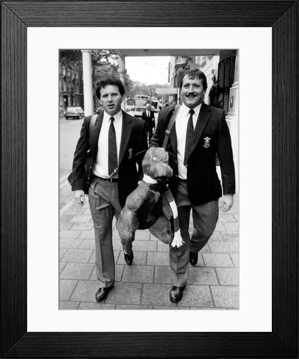 Framed Print : Billy James and Anthony Buchanan walking down Westgate Street