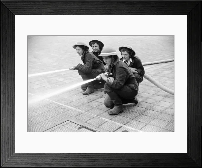 Framed Print : W. N. F. F - first pictures of Womens Fire Service Pump Crews - competition with