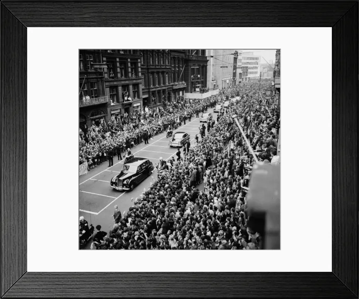 Framed Print : Four days after the world premiere of A Hard Days Night in London Framed Print : Four days after the world premiere of A Hard Days Night in London